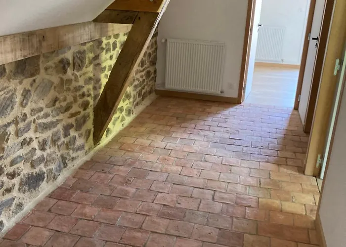 Hébergement de vacances Au *